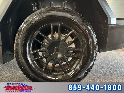 Used 2024 Tesla Cybertruck AWD Crew Cab image 19