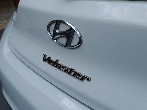 Used 2020 Hyundai Veloster 2.0 Premium FWD image 8