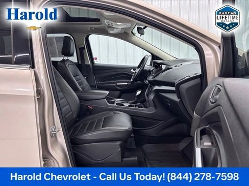 Used 2018 Ford Escape SEL w/ Canadian Touring Package AWD/4WD image 11