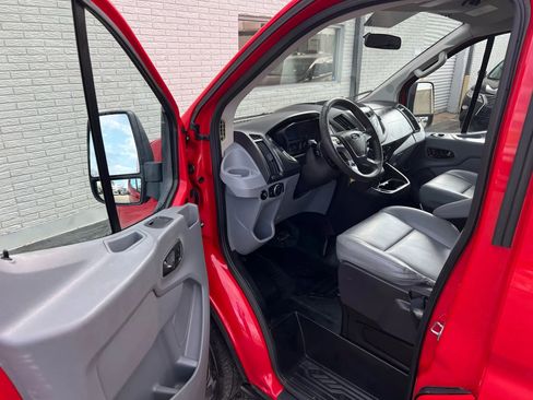 Used 2015 Ford Transit 150 XL image 12