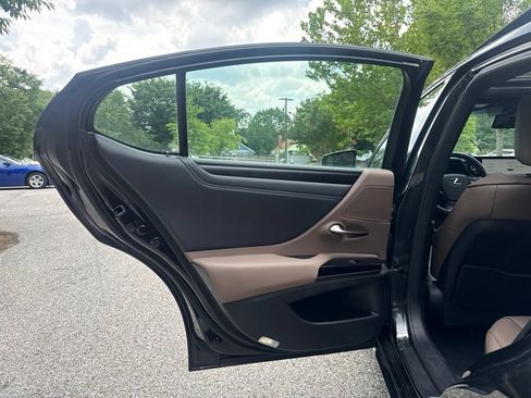 Used 2023 Lexus ES 350 w/ Premium Package FWD image 25