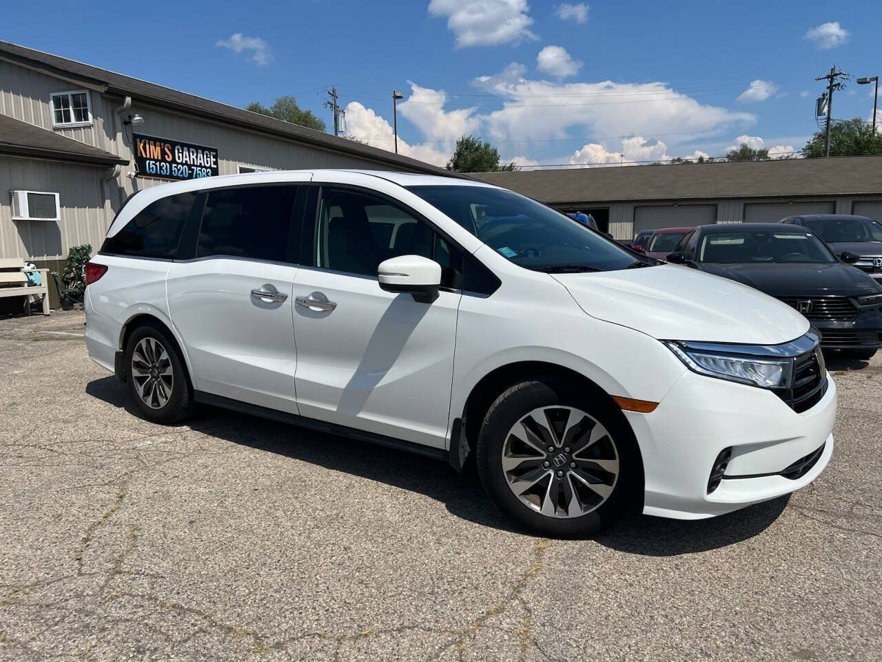 Used 2021 Honda Odyssey EX-L image 3