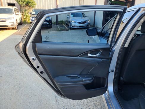 Used 2017 Honda Civic EX image 17