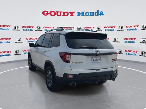 Used 2023 Honda Passport TrailSport image 7