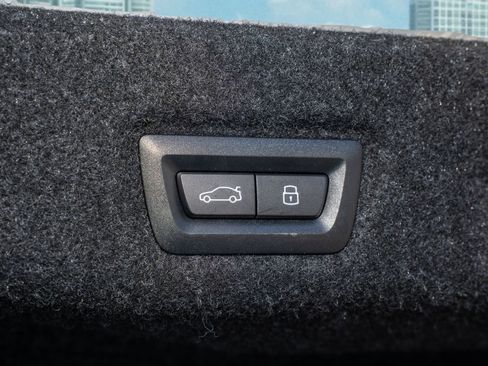 Used 2025 BMW 530i image 10