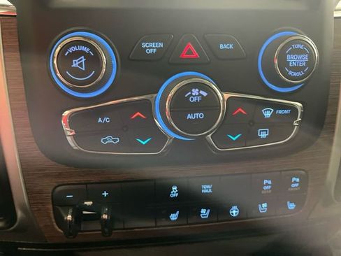 Used 2018 RAM 2500 Laramie AWD/4WD image 19