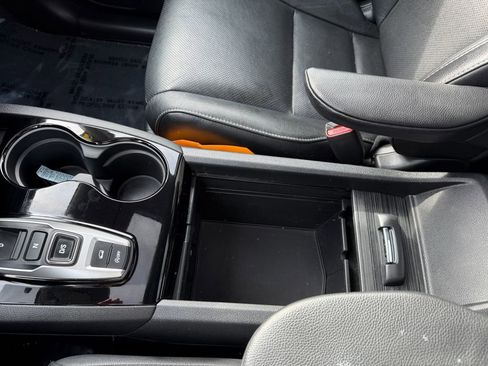 Used 2020 Honda Pilot Elite image 32