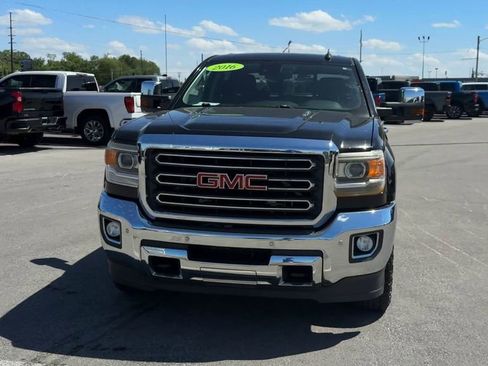 Used 2016 GMC Sierra 2500 SLT w/ Duramax Plus Package AWD/4WD image 2