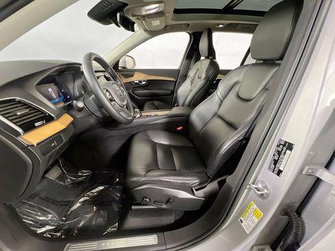 Used 2023 Volvo XC90 B6 Plus w/ Protection Package Premier image 22