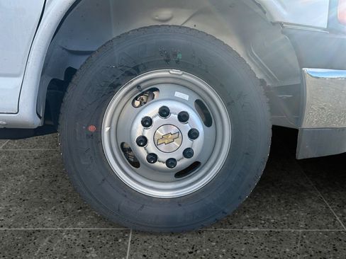 New 2025 Chevrolet Express 3500 Work Van w/ Power Convenience Package image 7