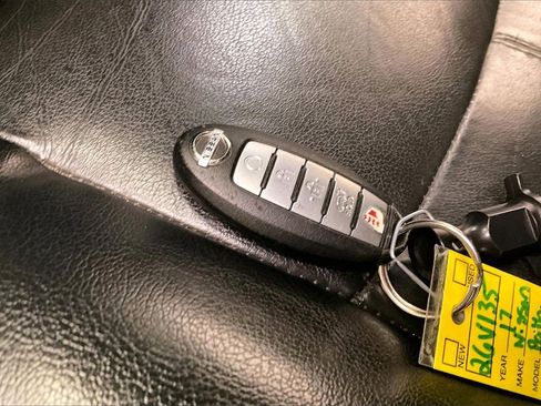 Used 2017 Nissan Pathfinder SL image 10