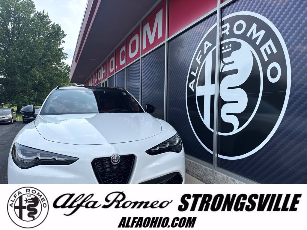 New 2026 Alfa Romeo Stelvio Sprint AWD/4WD image 1