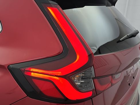 Certified 2025 Honda CR-V LX image 33