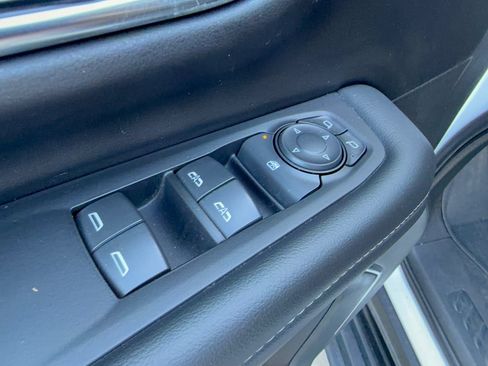 Used 2023 Chevrolet Tahoe LS RWD image 15