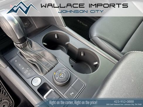 Used 2021 Volkswagen Atlas Cross Sport SE image 20