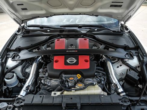 Used 2020 Nissan 370Z NISMO RWD image 53