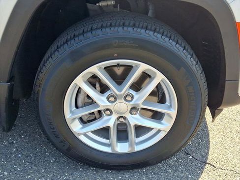 Certified 2023 Jeep Grand Cherokee L Laredo w/ MOPAR Finishing Package image 9