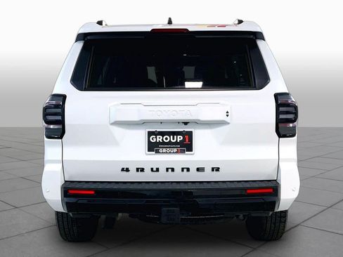 Used 2025 Toyota 4Runner TRD Sport AWD/4WD image 4