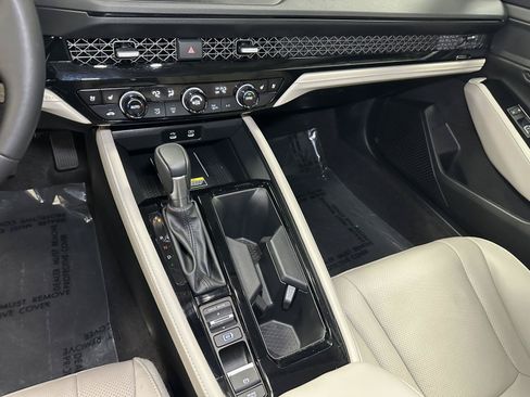 Certified 2025 Honda Accord Touring image 29