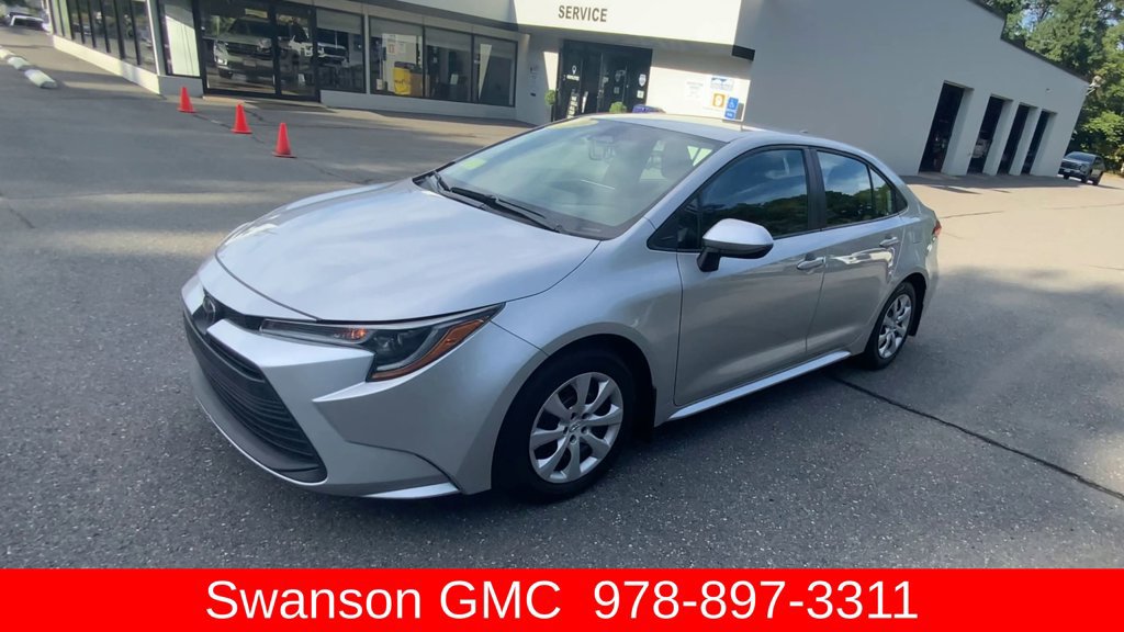 Used 2024 Toyota Corolla LE FWD image 4