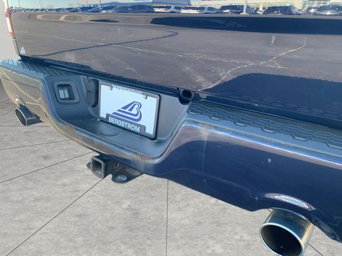 Used 2014 RAM 1500 Express image 20