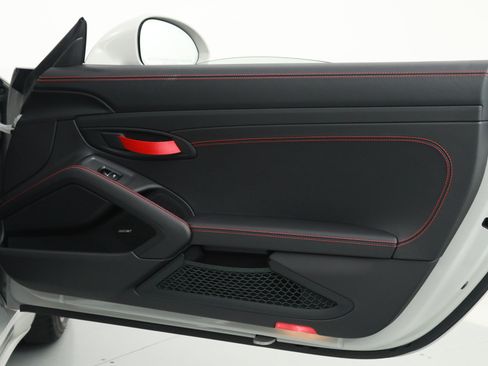 Used 2019 Porsche 911 Speedster RWD image 16
