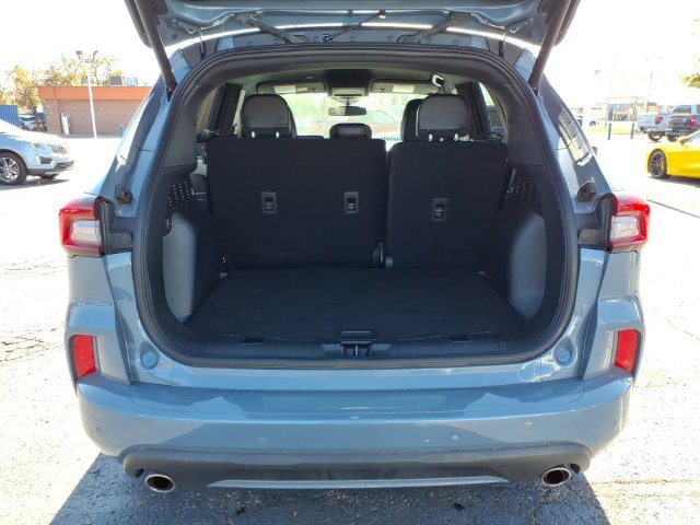 Used 2024 Ford Escape ST-Line w/ Tech Pack #1 AWD/4WD image 11