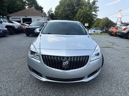 Used 2015 Buick Regal Premium w/ Experience Buick Package AWD/4WD image 4