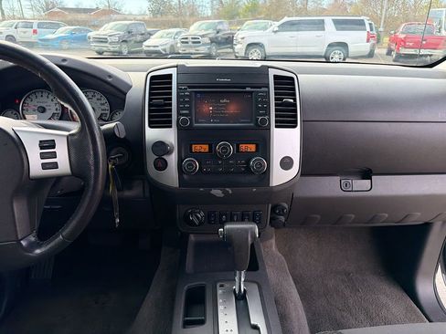 Used 2018 Nissan Frontier PRO-4X image 21
