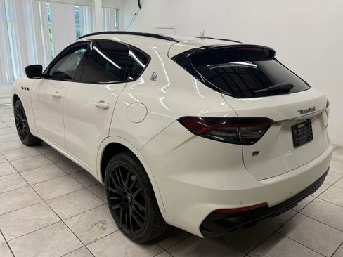 Used 2021 Maserati Levante AWD/4WD image 7