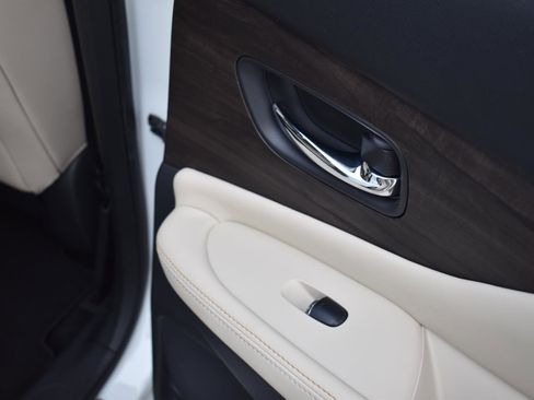 Used 2024 Nissan Murano Platinum w/ Cargo Package image 48