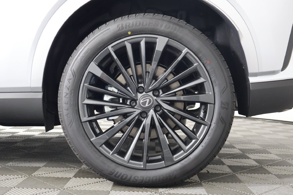 New 2026 Lexus RX 450h AWD w/ Convenience Package image 10