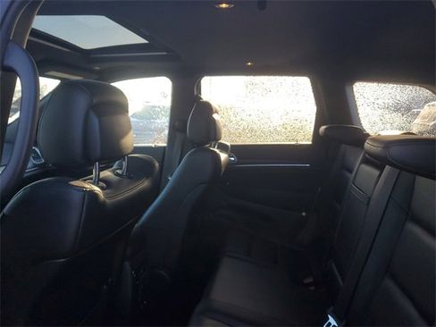 Used 2020 Jeep Grand Cherokee Limited image 10
