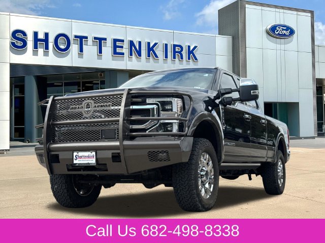 Used 2021 Ford F250 King Ranch w/ King Ranch Ultimate Package AWD/4WD image 3