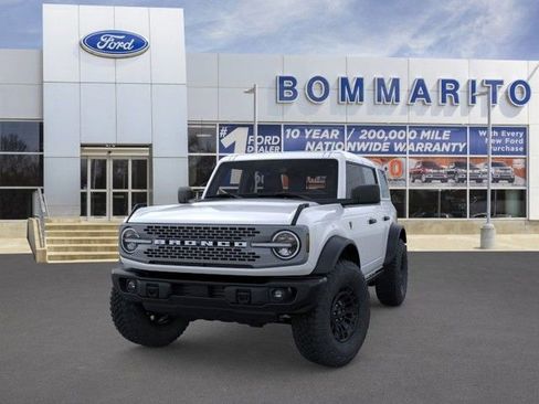 New 2026 Ford Bronco Badlands image 2