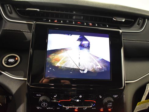New 2026 Jeep Grand Cherokee Laredo X RWD image 18