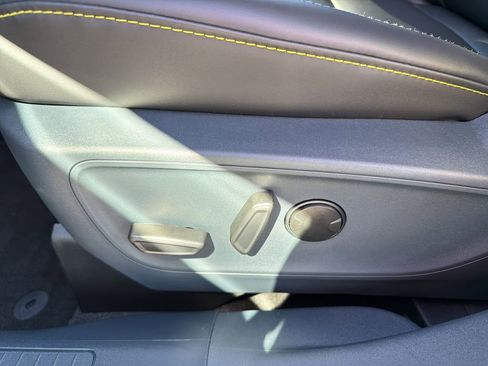 New 2026 Ford Maverick Lobo AWD/4WD image 20