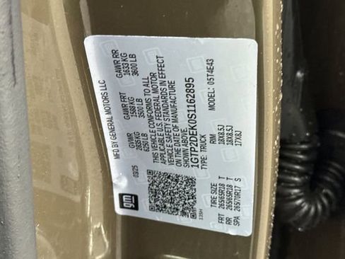 Used 2025 GMC Canyon AT4 w/ Technology Plus Package image 57