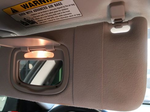 Used 2017 Maserati Ghibli image 40