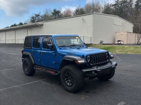 Used 2024 Jeep Wrangler Willys image 3