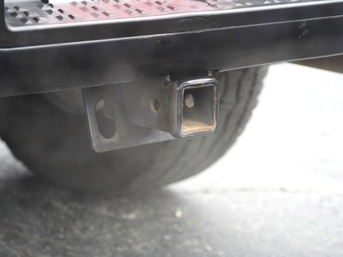 Used 2020 Nissan Titan PRO-4X w/ Pro-4x Convenience Package image 9