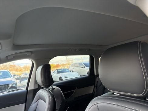 New 2025 Lincoln Nautilus Premier w/ Equipment Group 102A image 11