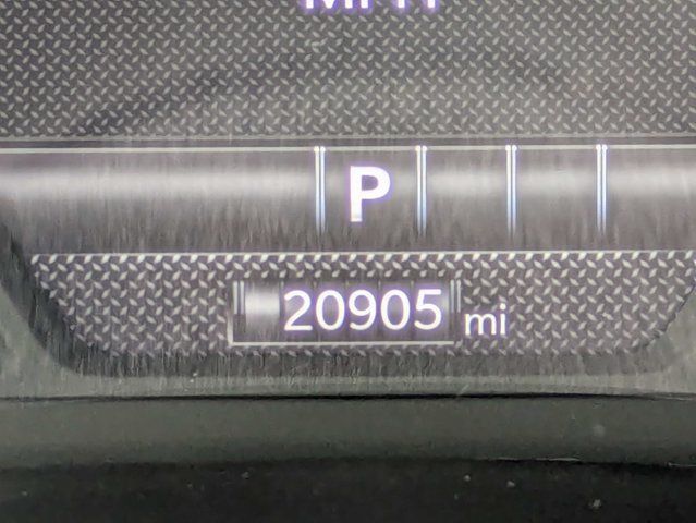 Used 2025 RAM 1500 Warlock AWD/4WD image 27
