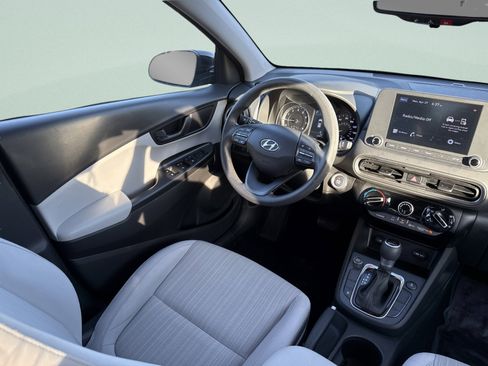 Used 2023 Hyundai Kona SEL w/ Winter Weather Package AWD/4WD image 16