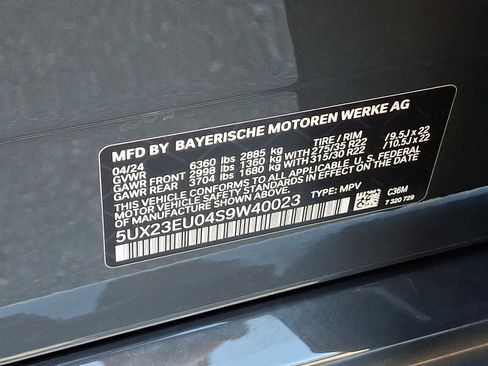 Used 2025 BMW X5 xDrive40i w/ M Sport Package image 28