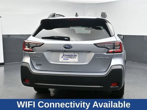 Used 2024 Subaru Outback Premium image 11