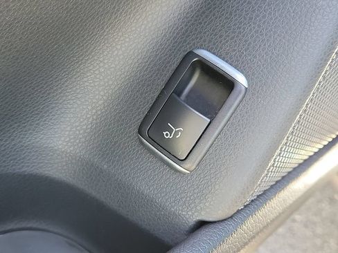 Used 2020 Mercedes-Benz GLA 250 4MATIC image 22