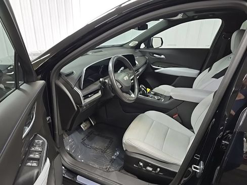 Used 2024 Cadillac XT4 Sport AWD/4WD image 29