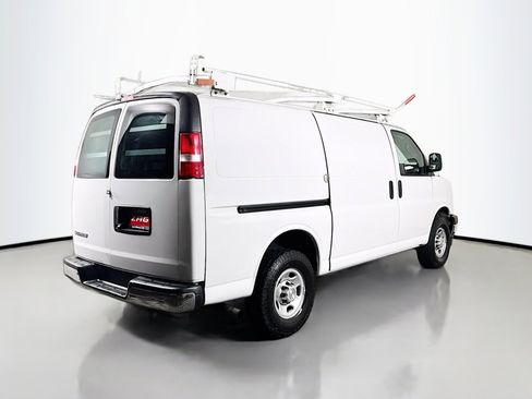 Used 2019 Chevrolet Express 2500 w/ Driver Convenience Package image 5