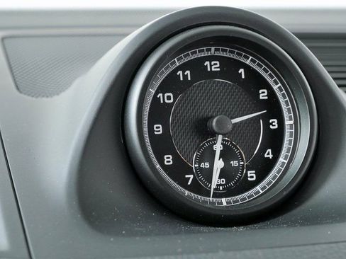 New 2026 Porsche Macan image 15